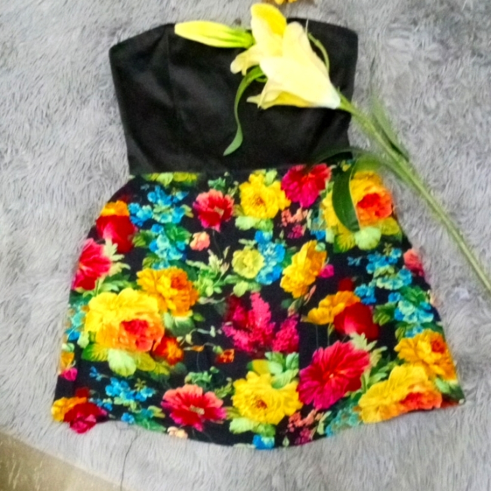 Mini dress